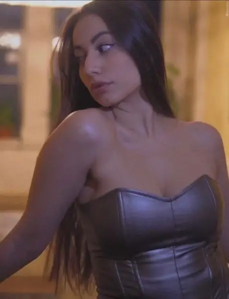 Juliet Parker (1).jpg